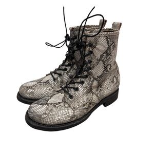 Frye Veronica Leather Snake Print Combat Lace-Up Boots Size 8